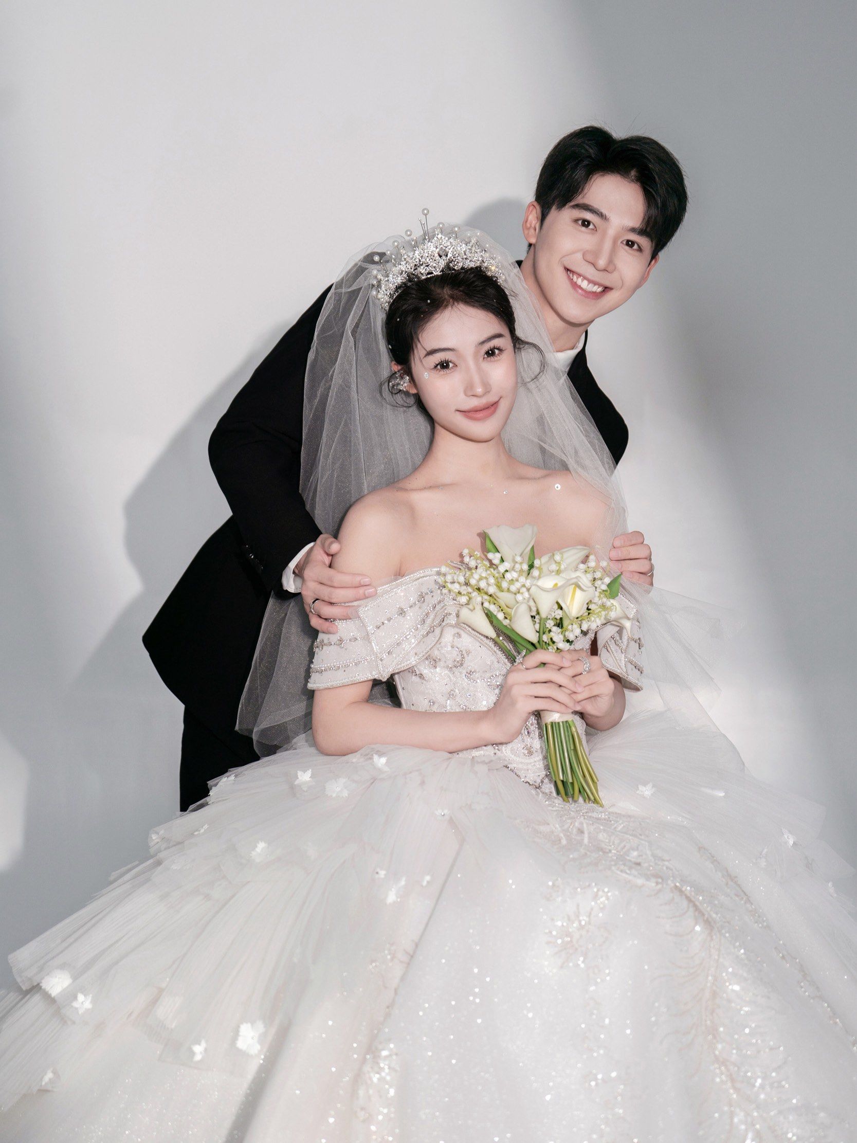 浪漫光影下的唯美婚纱照✨