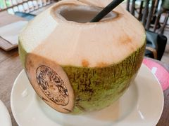椰林飘香-Naughty Nuri’s Phuket