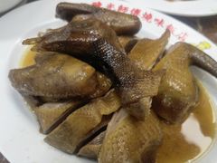 乳鸽-陈光记烧腊店(罗保博士街店)