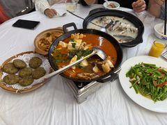 -万佛湖许老大铁锅鱼(黑金冠店)