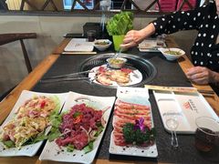 酸菜五花肉-一家东北烤肉(华大店)
