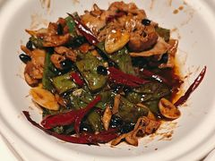 -八府香鸭·啫啫煲(华山路店)