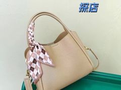 -浙江华贸鞋业服饰城