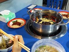 -马路边边麻辣烫(世纪金源店)