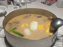 -肥仔文澳门猪骨煲(南京西路店)