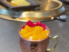 -铭牛烧肉·和牛海鲜自助(高新月牙湖店)