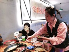 -憨铁匠火锅(红山6979店)