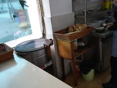 -张婆婆香酥锅盔(平福路店)