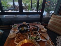 -酤居湖景音乐餐吧(安宁店)