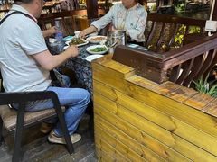 -临江餐馆二楼美食部落