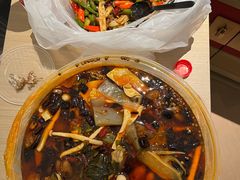 -鸿顺老铁锅美蛙鱼府(解放碑店)