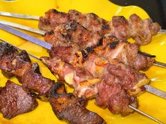 -烤肉小伙烤肉店
