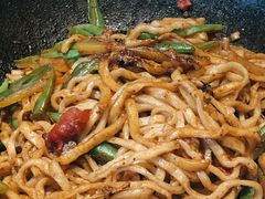 铁锅豆角花肉焖面-大师兄·西北小馆(金湾华发商都店)