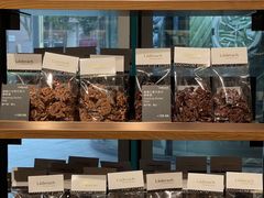 -Laderach 莱德拉(上海环贸iapm店)