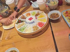 -怪噜范·老贵阳街头名小吃(数博万达店)