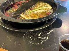 -重庆川渝肥妹火锅
