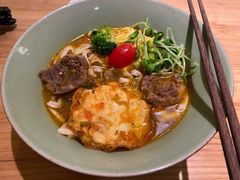 手切酸菜牛腱子面-陳八两面家(滨江天街店)