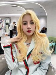 -3·3HAIR SALON