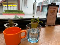 -必胜客(上海华谊新所店)