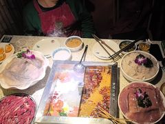 -二荆条·蜀鲜汇城市森林火锅