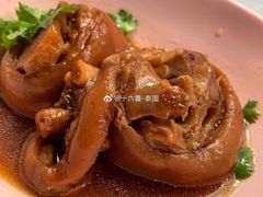 -Kha Mu Charoensang(Silom)