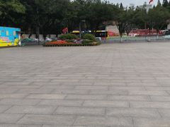 -英雄广场