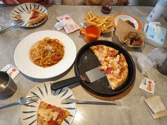 -必胜客(尹山湖歌林公园店)