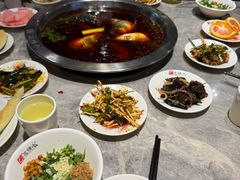 -忘情水鱼头·鲜鱼火锅(滨江中路店)