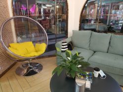 -BULB STUDIO 巴柏明星发型工作室