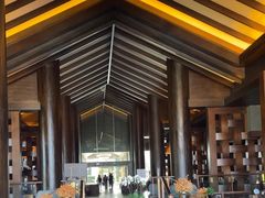 -时光吧·大堂吧·丽江和府洲际度假酒店