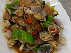 -四川小胡子海鲜(丁村万人海鲜广场店)