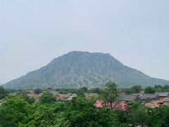 -鸡鸣山旅游风景区
