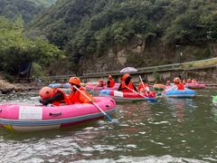 -安吉龙王山峡谷漂流