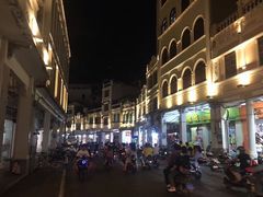 -海口骑楼小吃街