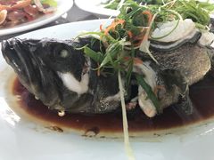 -四川小胡子海鲜(丁村万人海鲜广场店)