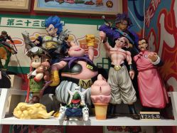 -16TOYS中古玩具铺(崇文门店)