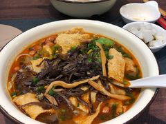 -丽丽三鲜螺蛳粉(田林路店)