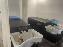 -舒欣头疗·俏丝谧语 白发脱发专业护理 