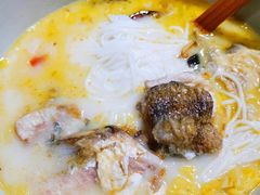 美味鲶鱼粉-申鲜大师·简餐(科技生态园店)