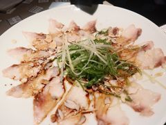 薄切鲜鱼片-穹六人间 people 6(岳阳路店)