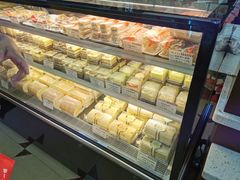 -红宝石·鲜奶小方·海派西点房(金杨店)