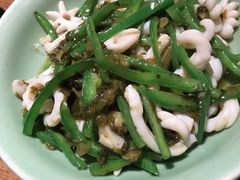 雪菜青椒墨鱼花-弄堂里·寻味杭州(湖滨银泰in77C区店)