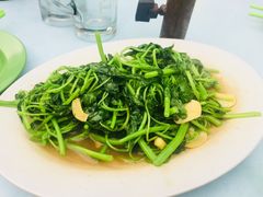 -明记烧鱼美味店