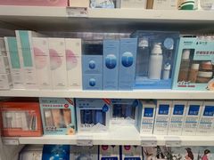 -名创优品(中原万达2F店)