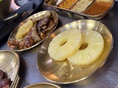 -胡悦里韩式烤肉(芝罘万达广场店)