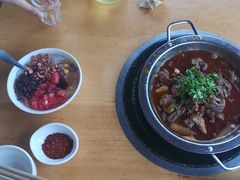 -大众跷脚牛肉馆·非遗传承单位(峨眉山店)