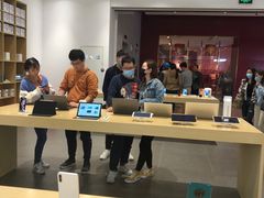 -华为授权体验店(中山公园来福士)