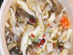 -口袋鸭砂煲火锅(解放路店)