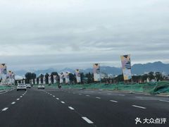 -首创奥特莱斯(西安店)