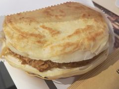 -荀记肉夹馍(三八家乐福店)